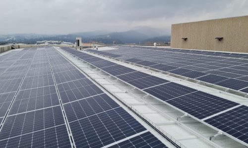 solar-panels-on-plant-2-airtecnics
